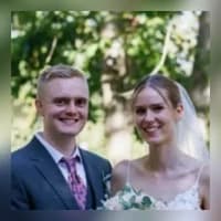 Brudeparret Mads & Sofie til deres bryllup